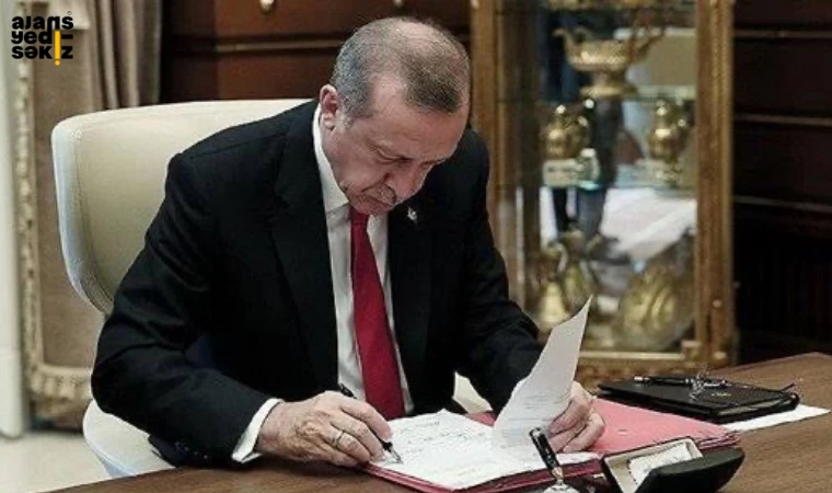 Cumhurbaşkanlığı kararnamesi ile 13 üniversiteye yeni rektör atandı.