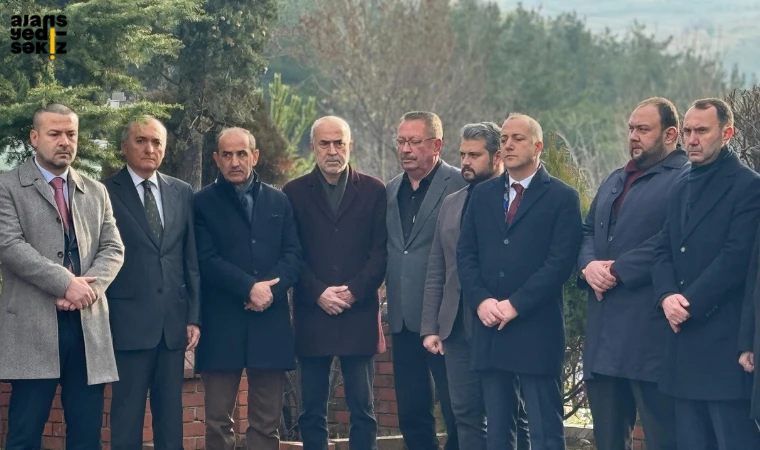 Çelik İş Eski Genel Başkanı Metin Türker, ölümünün 27. yılında mezarı başında anıldı.