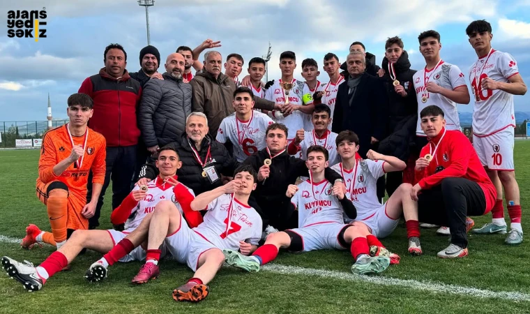 5000 Evlerspor, şampiyonluğunu ilan ederek Türkiye Şampiyonası biletini aldı.