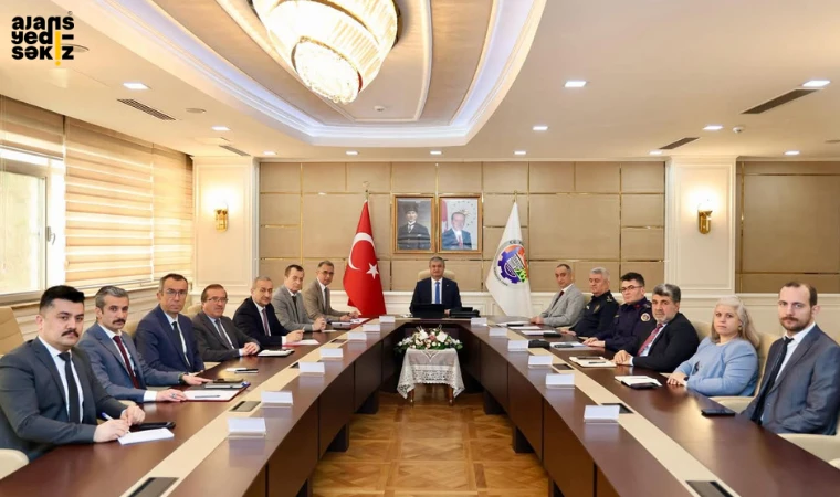 Vali Mustafa Yavuz başkanlığında Valilik Toplantı Salonu’nda önemli bir değerlendirme toplantısı yapıldı.