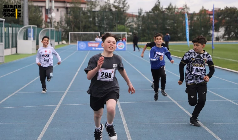 Karabük Gençlik ve Spor İl Müdürlüğü tarafından düzenlenen “Karabük’ün En Hızlısı” yarışları tamamlandı