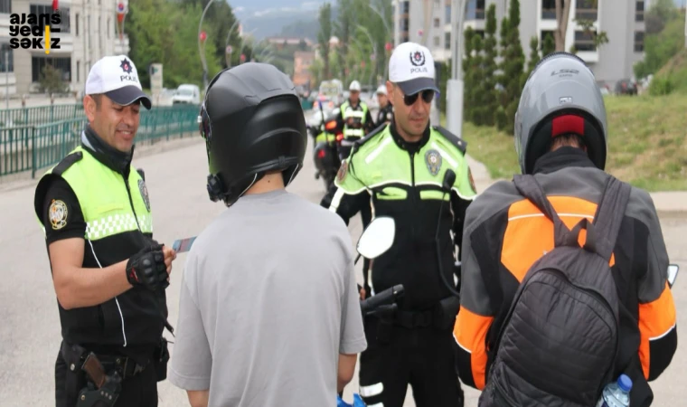 Karabük’te motosiklet ve motorlu bisikletlere yönelik yapılan denetimlerde 352 bin 887 TL ceza uygulandı.
