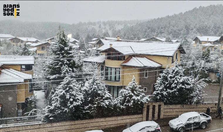 Nisan ayında Karabük şehir merkezi ve ilçeleri beyaza büründü.