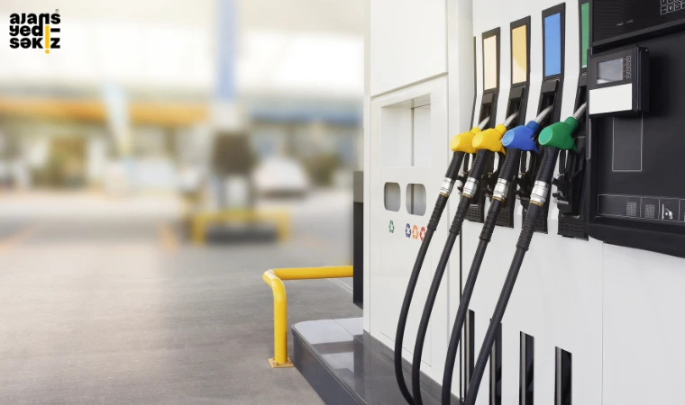 Petrol fiyatlarındaki sert düşüşün 9 Nisan'da pompaya yansıması bekleniyor.