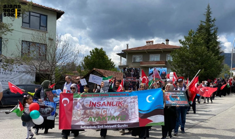 Sivil İnisiyatif Grubu'nun öncülüğünde düzenlenen “Özgürlük Yürüyüşü”, geniş katılımla gerçekleşti.