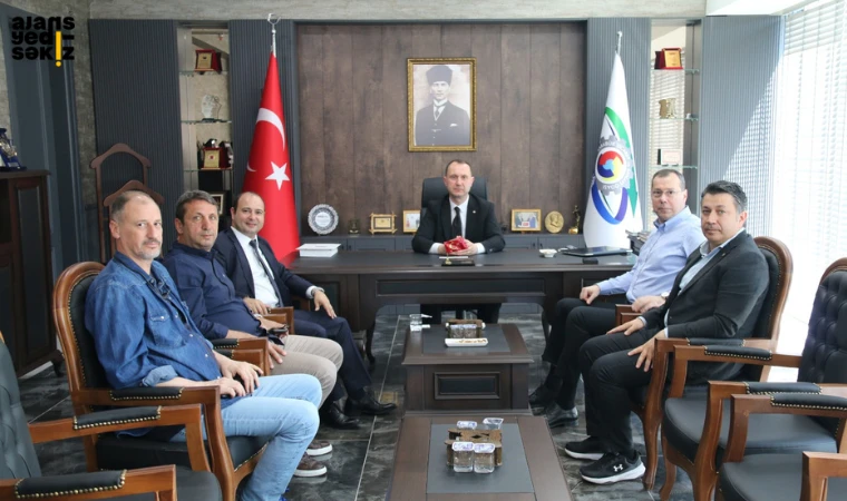 İş insanlarıyla buluşan seminerde finansal dinamikler masaya yatırıldı.