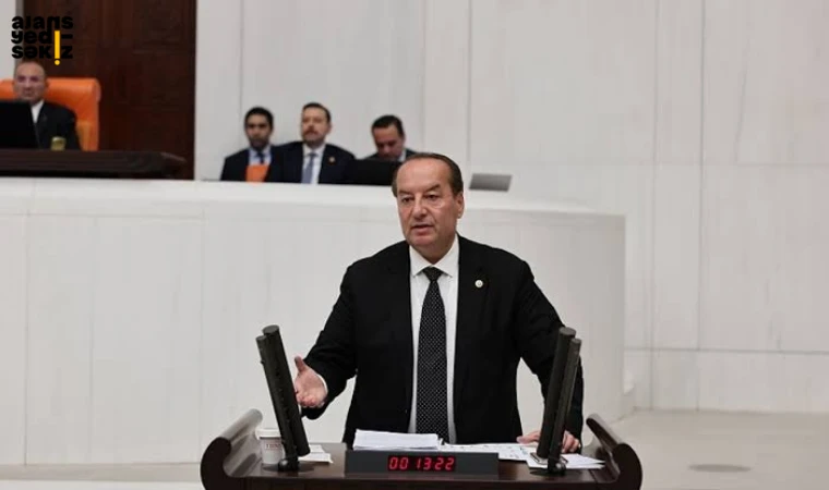 CHP'li Akay: 22 yıldır tek şeritte kalan yol, ölümlü kazalara davetiye çıkarıyor.