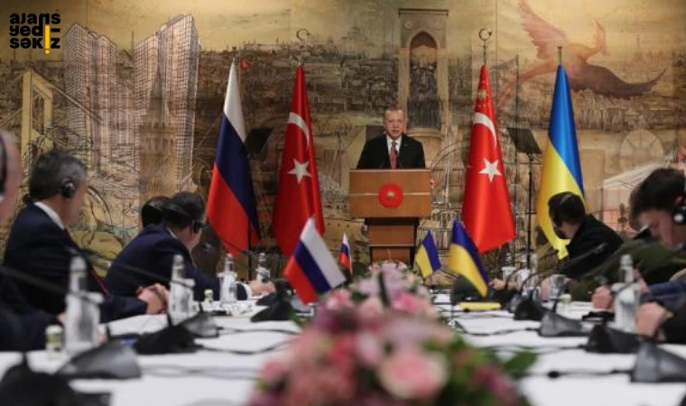 Ukrayna ile Rusya barış görüşmelerinin 3. turu, İstanbul'da 19.00'da başladı.