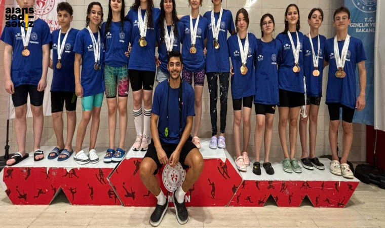 Karabüklü yüzücüler, Anadolu Yıldızlar Ligi'nden 48 madalyayla döndü.
