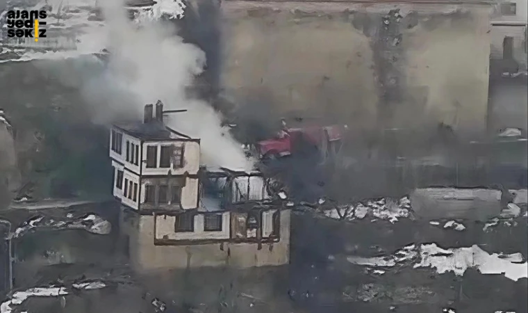 Safranbolu'da, 200 yıllık tarihi konak çıkan yangında kullanılamaz hale geldi.