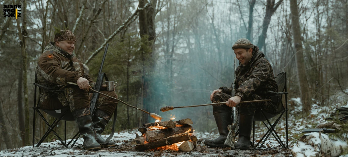 Karabük'te drone destekli denetimde yakalanan 4 avcıya ceza kesildi, 3 tüfeğe el konuldu.