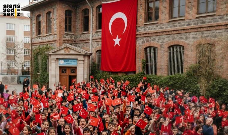 Okullarda 2. dönem 'Bayrak Sevgisi' temasıyla başlayacak