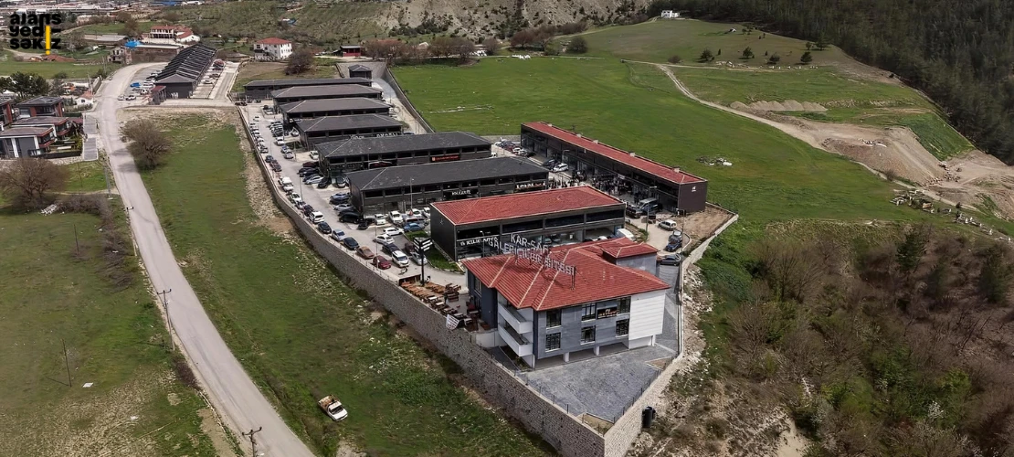 Batı Karadeniz'in en büyük oto sitesi 103 dükkanla Karabük'te hizmete girdi.