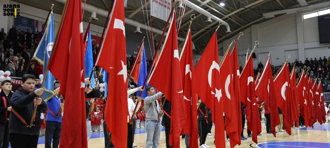 Karabük'te 106.yıl kutlamaları tören ve etkinliklerle gerçekleştirildi.