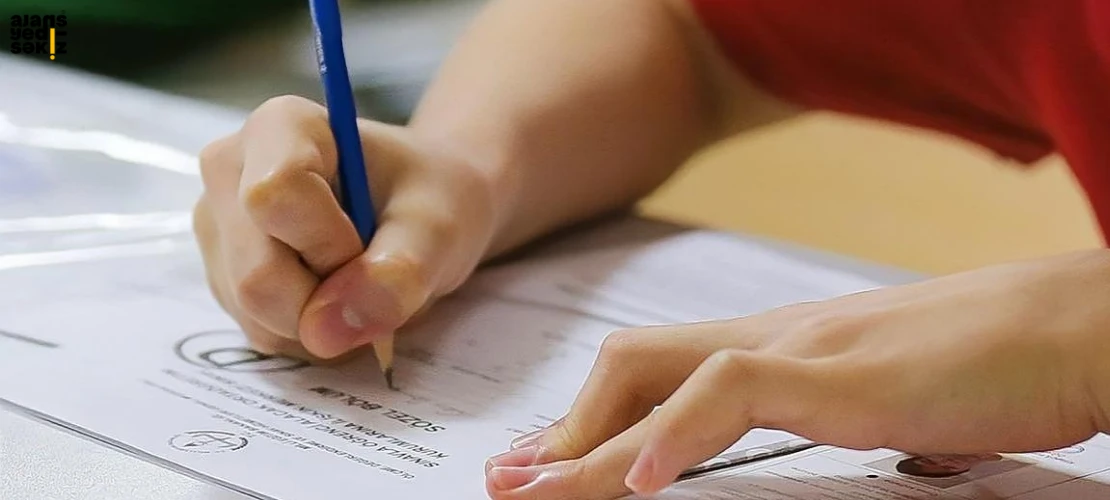 Milli maç nedeniyle sınav 13 Haziran’a çekildi, 12 Haziran tatil edildi.