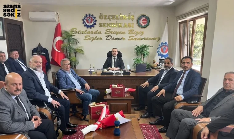 Sivil toplum kuruluşları Özçelik-İş'i ziyaret ederek emekçilerin bayramını kutladı.