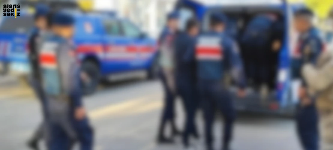 3 ayrı uyuşturucu operasyonunda sentetik hap ve metamfetamin ele geçirildi.