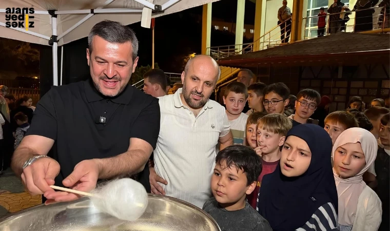 "Aileni Al, Camiye Gel" etkinliği yoğun katılımla gerçekleştirildi.