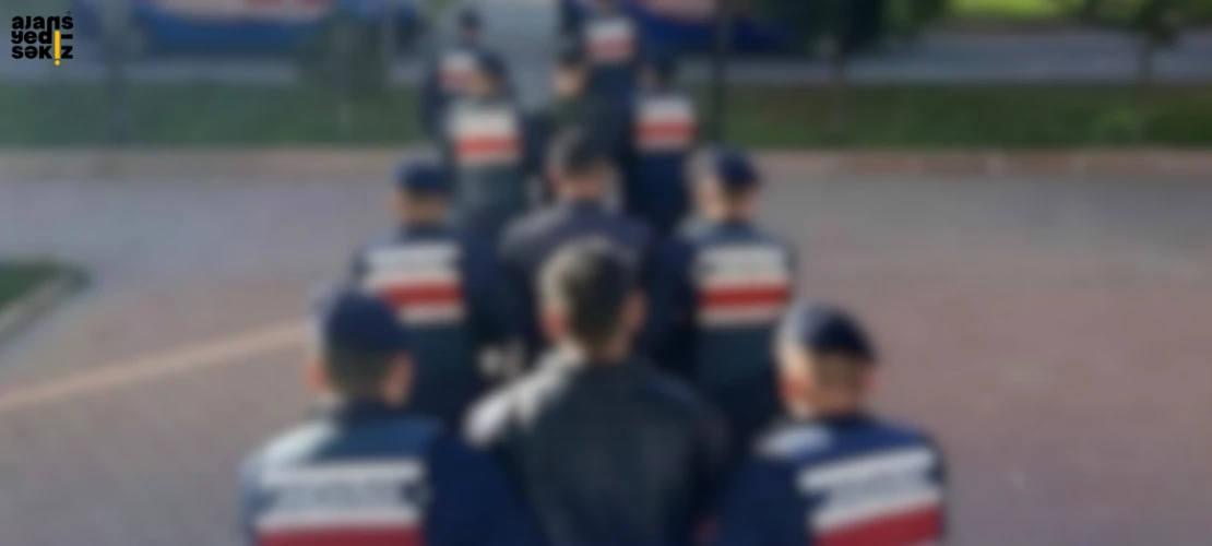 Jandarma ekiplerinin düzenlediği operasyonlarda uyuşturucu maddeler ele geçirildi.