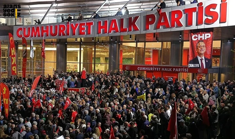 Olağanüstü kurultay yapılsın diyen 111 milletvekili arasında Cevdet Akay yer almadı.
