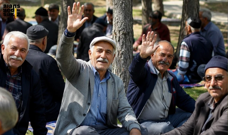 2025'te 2 milyon 475 bin 19 kişi iller arasında göç etti.