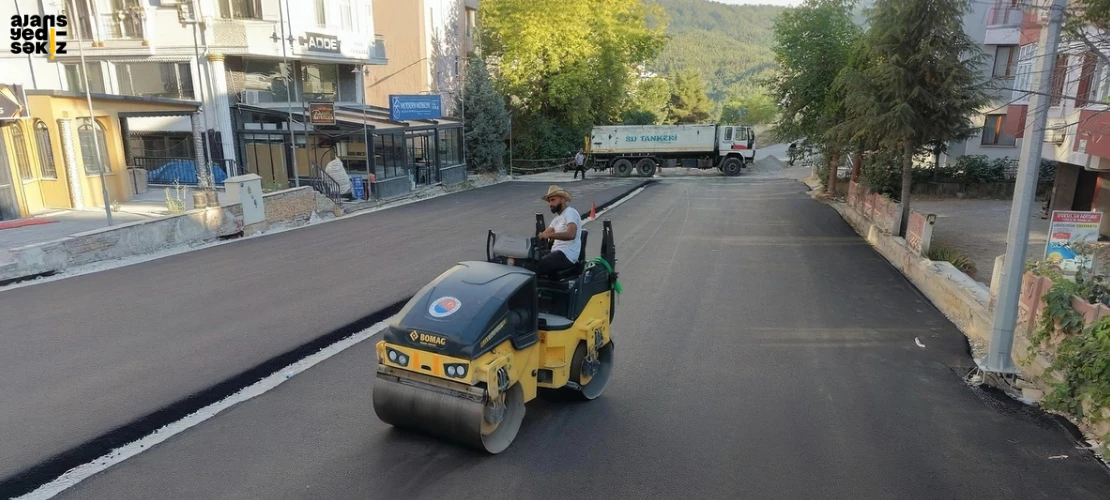 Asfalt serimi başlayan projede modern yaşam alanları oluşturuluyor.