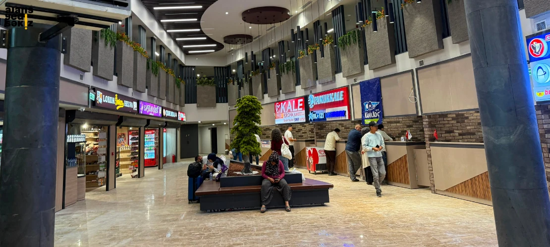 Yenilenen Karabük Şehirlerarası Otobüs Terminali hizmete açıldı.