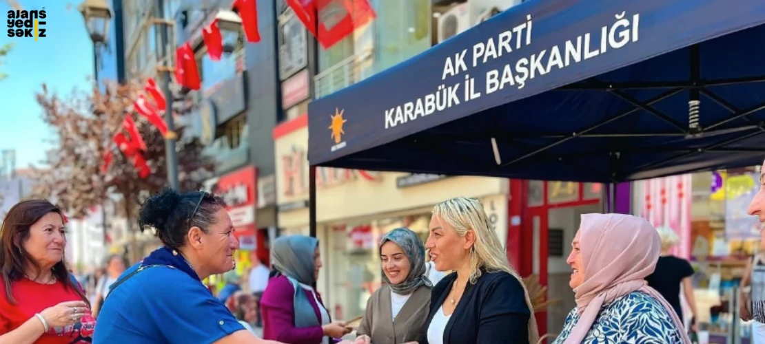 AK Parti Karabük İl Başkanlığı, vatandaşlara lokma ikramında bulundu.