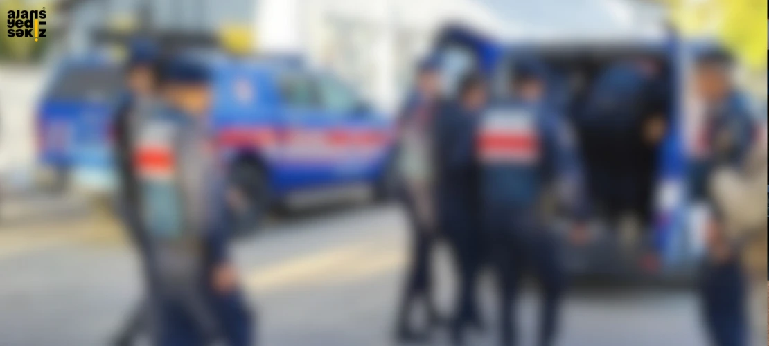 Karabük merkez ve Safranbolu’da düzenlenen 3 ayrı operasyonda 3 şüpheli gözaltına alındı.