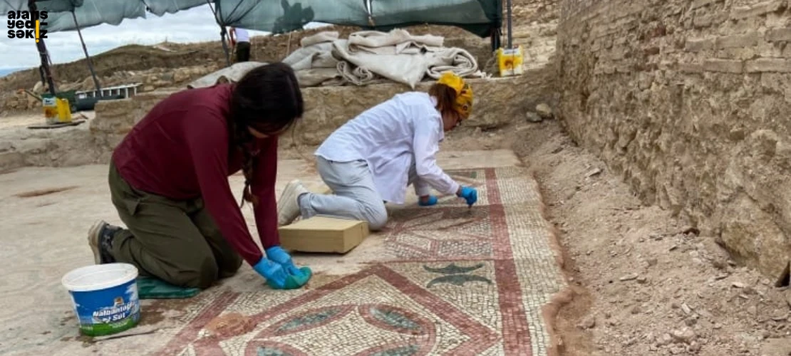 Pompeiopolis’te MS 4. yüzyıla ait mozaik ve MS 2. yüzyıldan Eros başı bulundu.