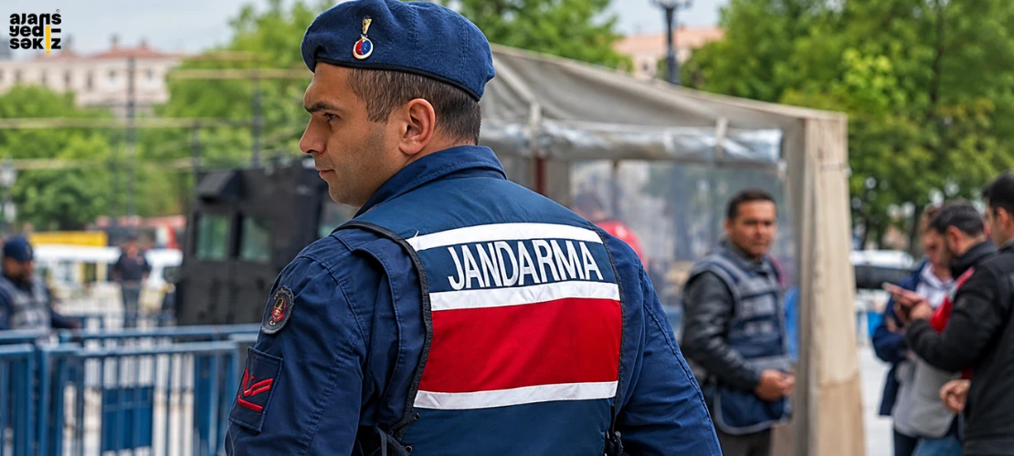 Merkez ve Yenice'deki operasyonlarda esrar, kenevir ve bonzai ele geçirildi.