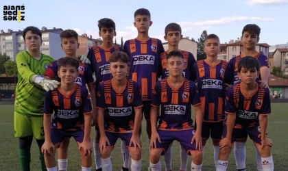 2023-2024 Futbol Sezonu Karabük U-13 Ligi’nde Safranboluspor şampiyon oldu.