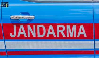 Karabük İl Jandarma Komutanlığı 25 litre alkol ve uyuşturucu madde ele geçirdi.