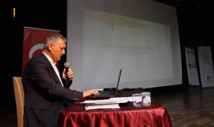 Okul yöneticilerine yeni eğitim modeli anlatıldı.