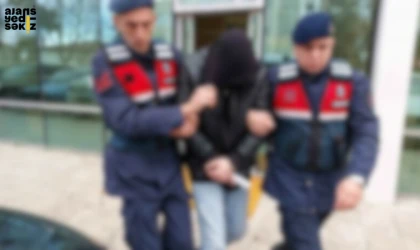 Jandarma ekipleri, uyuşturucu madde ve paketleme malzemeleri ele geçirdi.