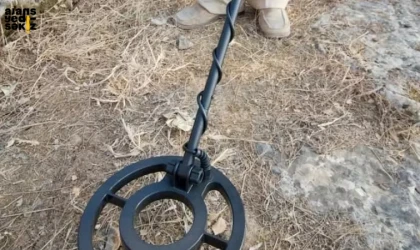 Karabük merkezinde izinsiz kazı yapan 3 kişi Jandarma tarafından yakalandı.
