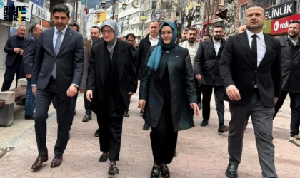 AK Parti Genel Bş. Yrd. Belgin Uygur, Karabük’te parti teşkilatıyla bir araya geldi.