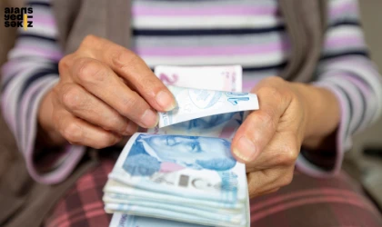 TBMM'de kabul edildi! Emeklilerin bayram ikramiyesi 4 bin liraya yükseltildi.