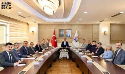 Vali Mustafa Yavuz başkanlığında Valilik Toplantı Salonu’nda önemli bir değerlendirme toplantısı yapıldı.