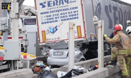 Trafik kazalarında 72 kişi hayatını kaybetti, 8 bin 313 kişi yaralandı.