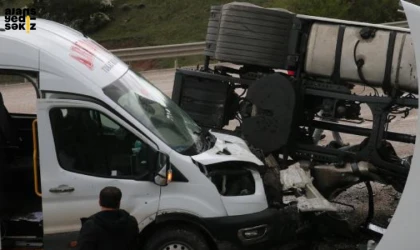 Bayram tatili trafik kazalarında 6 bin 533 kişiyi de yaraladı.