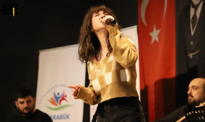 Gençler Arası Kültür ve Sanat Yarışmaları, " Sahne Sırası Sende" ses yarışmasıyla başladı.