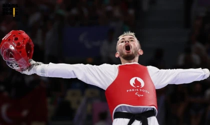 Milli sporcu Ali Can Özcan, Çin'deki şampiyonada bronz madalya kazandı.