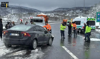 TEM Otoyolu’nun Bolu Dağı geçişinde 10 aracın karıştığı zincirleme kazada 10 kişi yaralandı.