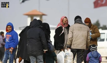 8 Aralık 2024'ten bugüne kadar 450 bin 169 Suriyeli ülkesine döndü.