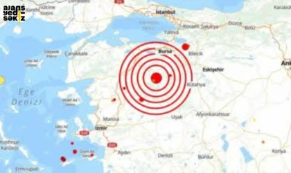 Balıkesir Sındırgı'da 6,1 büyüklüğünde deprem: 10'un üzerinde bina yıkıldı