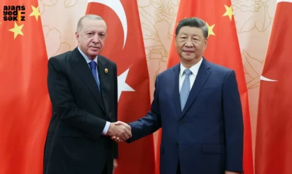 Erdoğan, Çin'in Tiencin kentinde Devlet Başkanı Şi Cinping ile bir araya geldi.