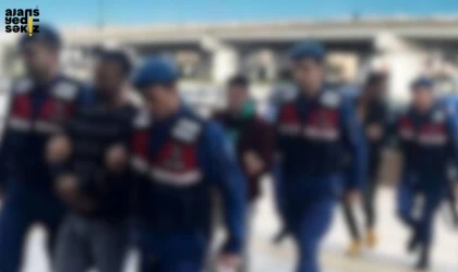 Jandarma ekipleri 12,14 gram metamfetamin ve uyuşturucu aparatları ele geçirdi.