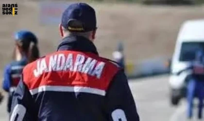 Jandarma, 2 günde 3 operasyonda uyuşturucu madde ve aparatları ele geçirdi.