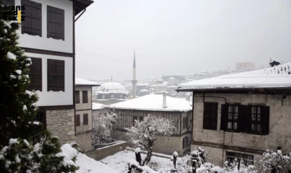 Valilik: İlimiz genelinde kuvvetli ve yer yer yoğun kar yağışı beklenmektedir.